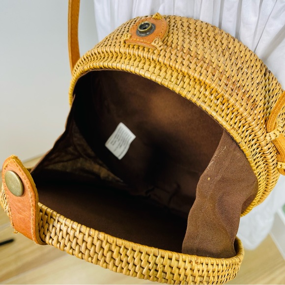 NEW Nell - Round Woven Bamboo shoulder bag - Picture 3 of 11